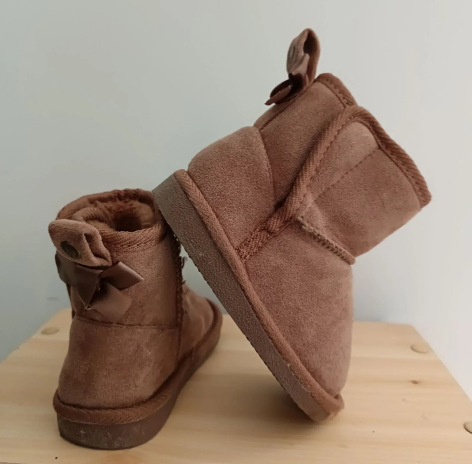 Bottes fourrées enfant Creeks – Taille 24
​Marque : Creeks
